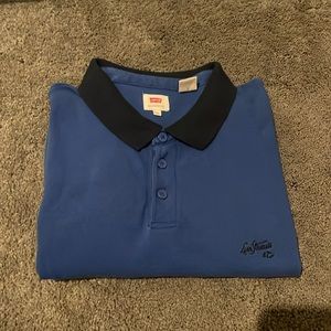 Men’s Levi collared button up t shirt